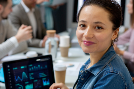 IA_no_suporte_interno_como_RH_e_TI_ganham_escala_sem_sobrecarga-03901285 Automa&ccedil;&atilde;o de Atendimento e IA para Empresas | Quantize