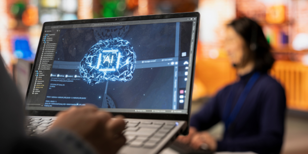 De chatbot a parceiro estrat&eacute;gico: a evolu&ccedil;&atilde;o do agente de IA nas empresas modernas